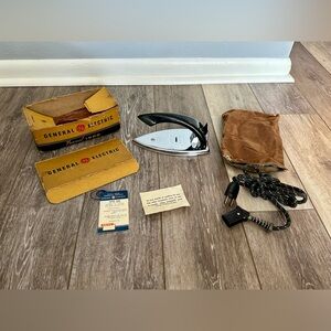 General Electric Vintage Travel Iron 139F18